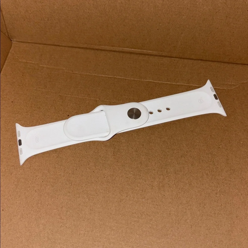 ❇️SALE❇️White Silicone Watch Band for Apple Watch